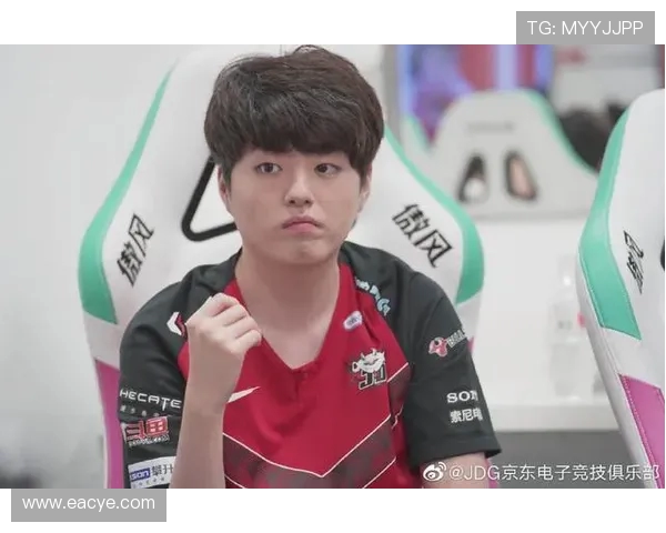 FPX在王者荣耀赛场上的节奏掌控与失误分析