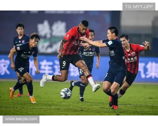 上海足球队的控制革新探索与未来发展路径分析