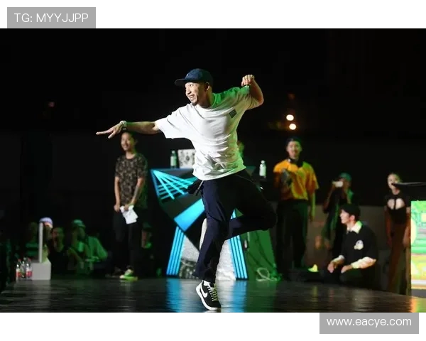 南京街舞队状态表现分析与提升策略探讨 南京街舞队状态表现分析与提升策略探讨