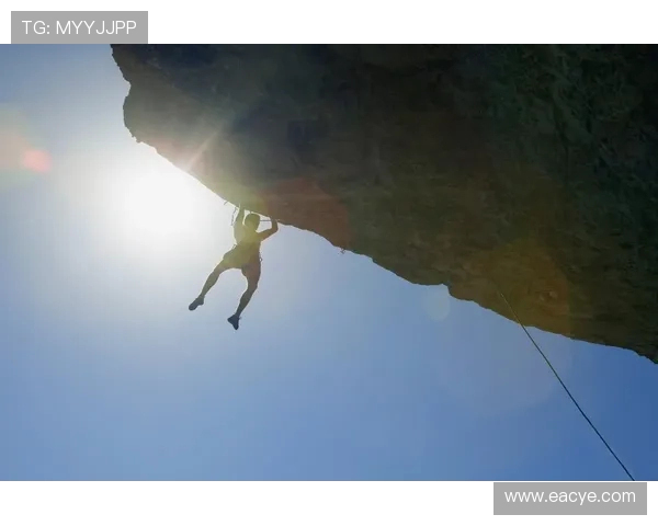 杨娜独家分享攀岩技巧与心得助你突破自我挑战极限