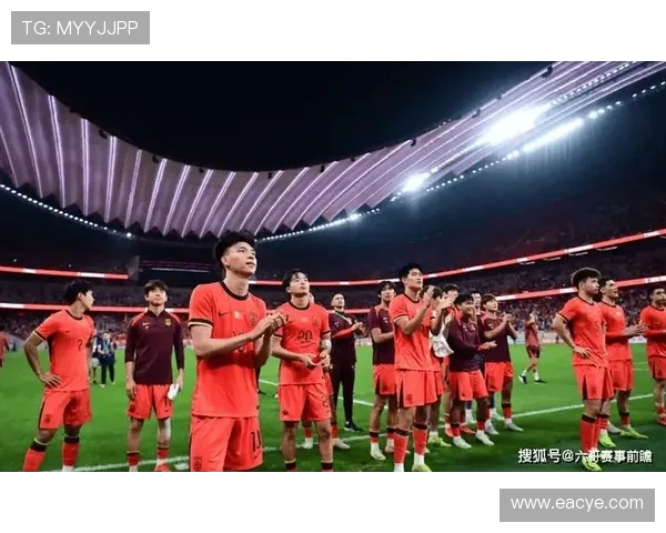 拉瓦尔与尼奥尔的精彩对决揭示足球战术的博弈与魅力 拉瓦尔与尼奥尔的精彩对决揭示足球战术的博弈与魅力