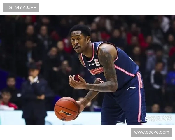 马尚布鲁克斯：从NBA到CBA的传奇旅程与篮球梦想的追寻