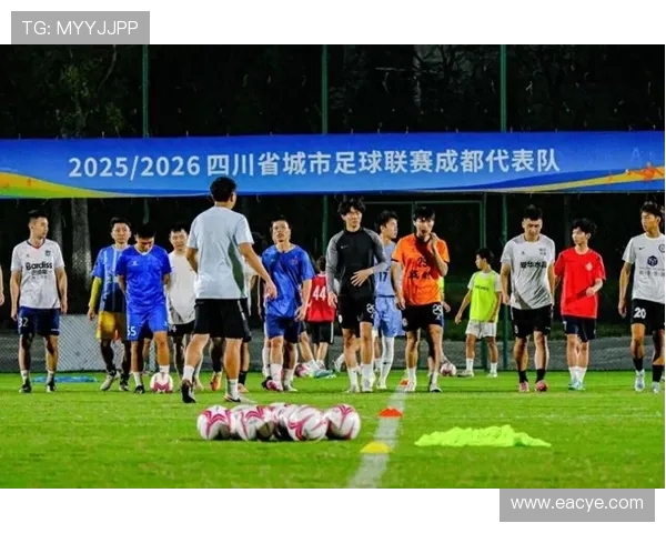 成都足球队逆袭之路揭秘大师赛特别报道展现拼搏精神与团队力量