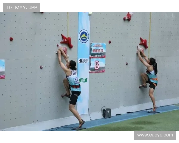 杭州攀岩队与广州攀岩队赛后复盘分析两队比赛节奏与表现差异